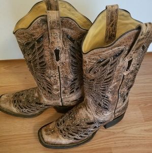 Corral boots